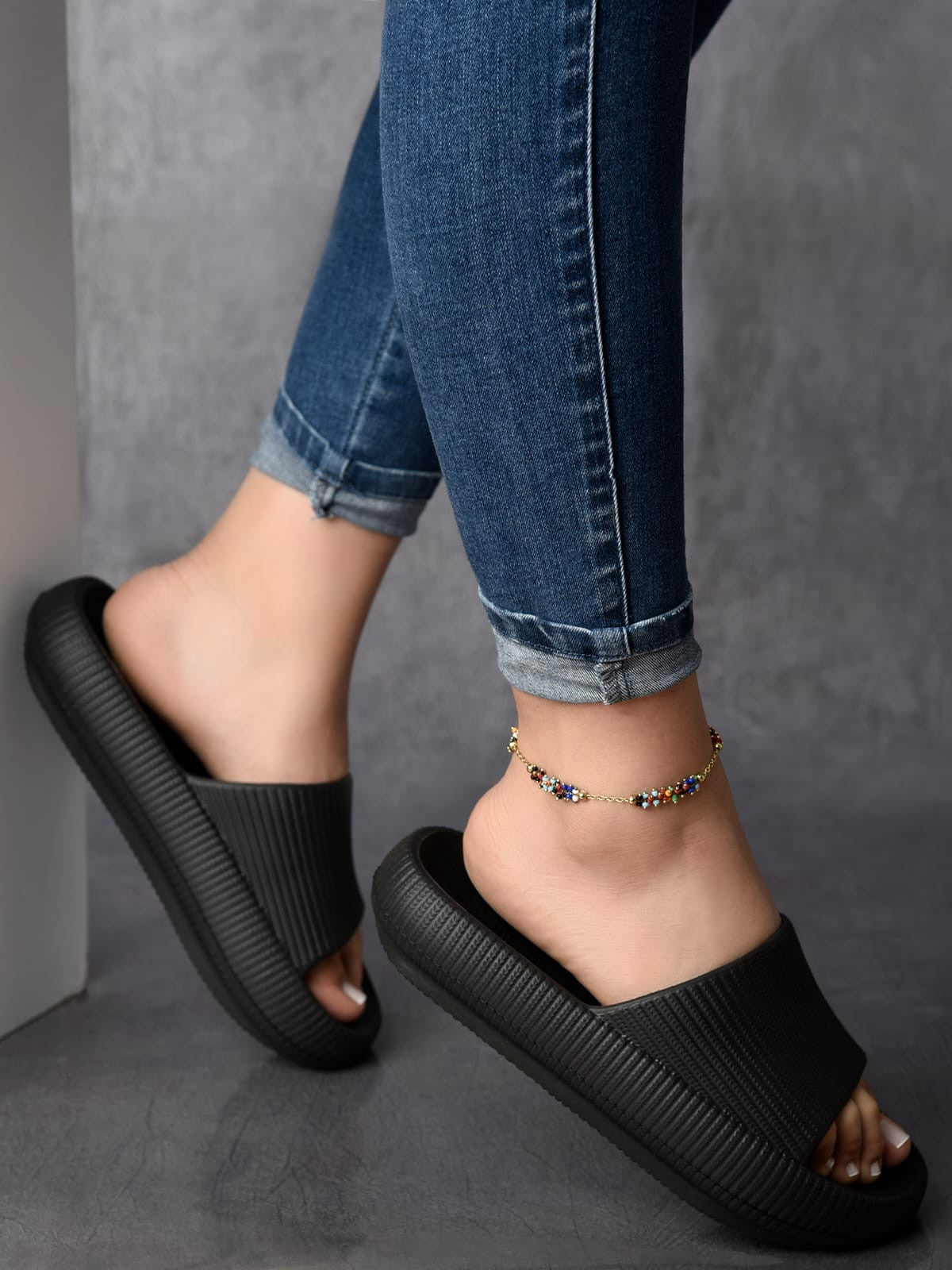 Gray helmet for bikers