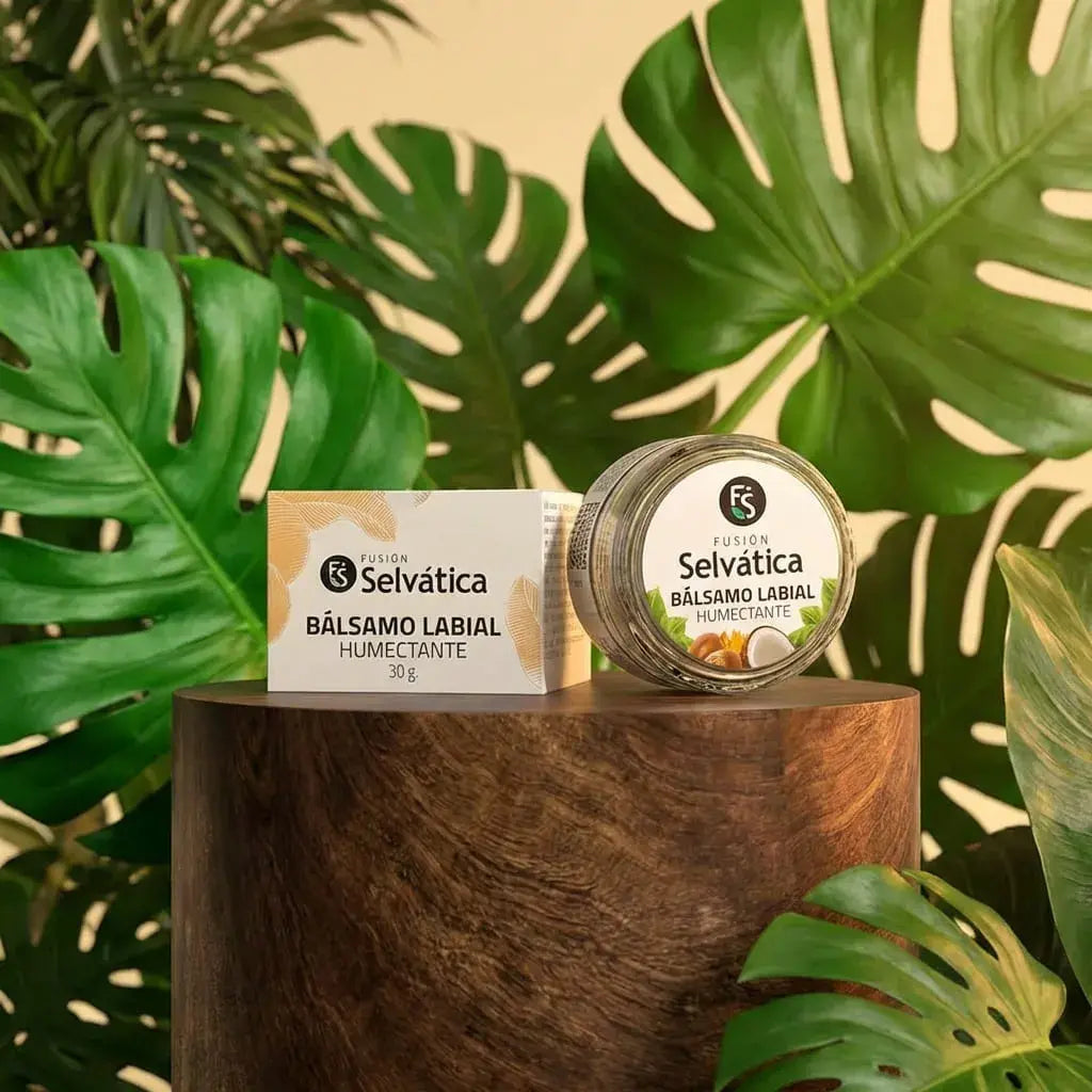 Bálsamo labial orgánico con hidratación natural. Ayuda a suavizar, reparar y proteger los labios secos frente al sol, el viento y la resequedad diaria. Ideal para uso diario.