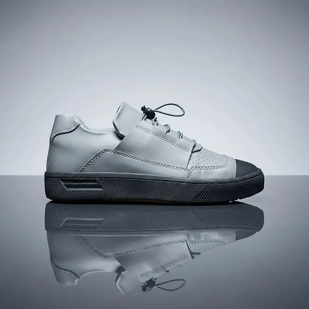 Zapatos Clohoo™ para hombre Colección 2026 con diseño moderno, materiales resistentes y comodidad diaria, disponibles en tallas 37 a 43.