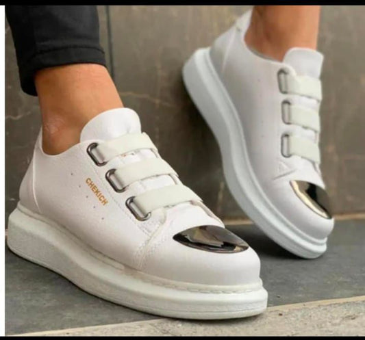 Gray helmet for bikers