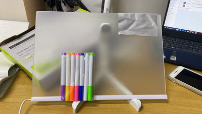 Tablero LED en Acrilico (30X20CM)