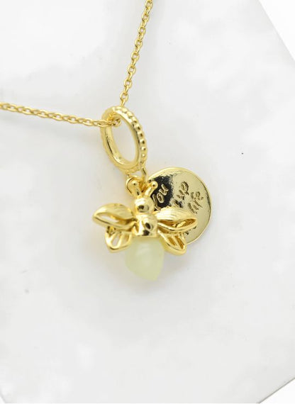 Collar Luciérnaga Brillante con Caja de Regalo Premium
