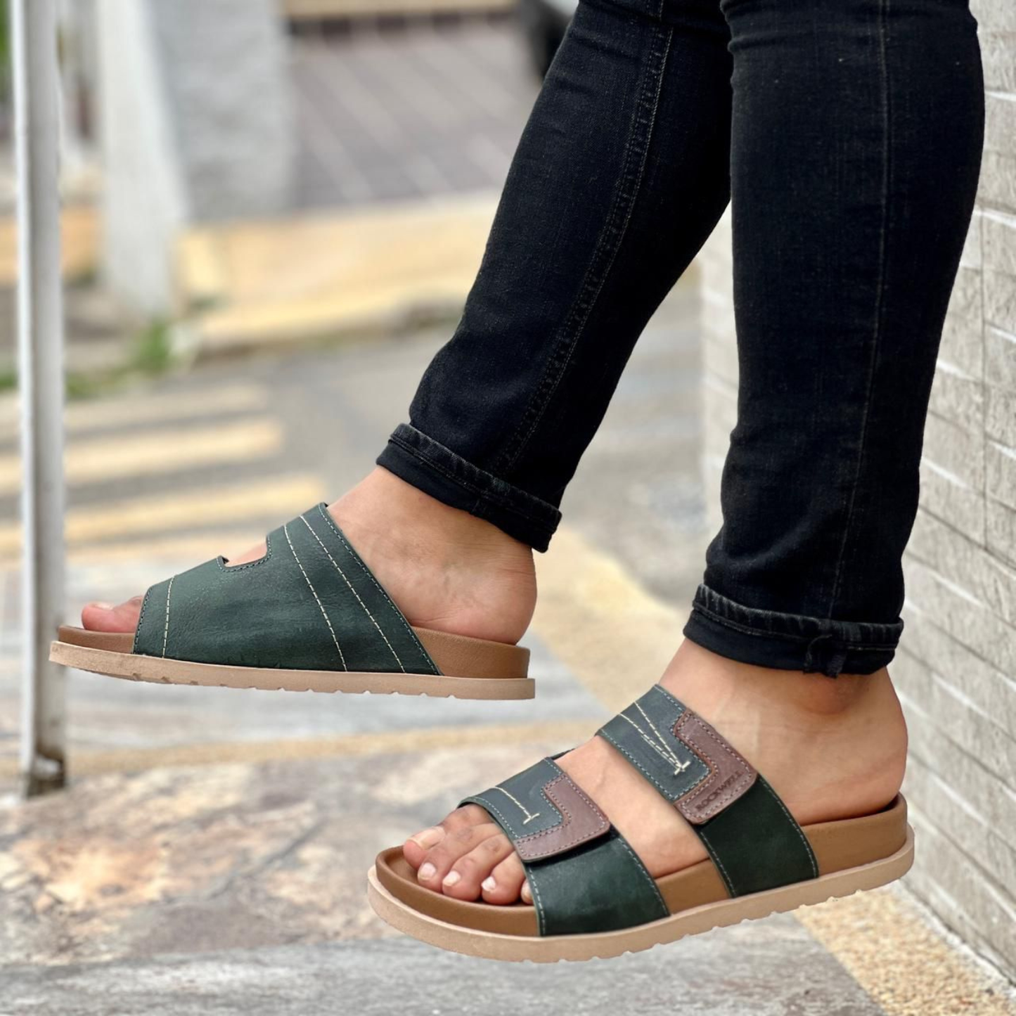 Sandalia Roma para Caballero en Cuero Encerado – Estilo Artesanal y Elegante