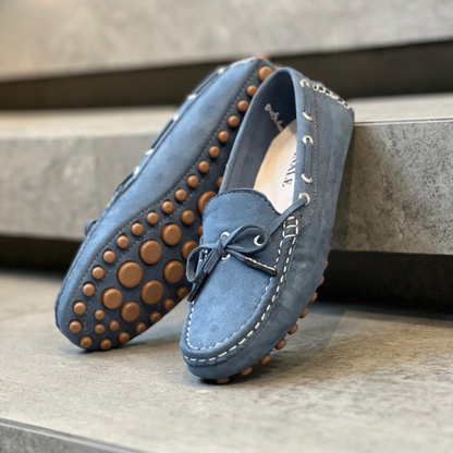 Mocasín para Dama en Gamuza – Elegancia Suave y Confort Femenino
