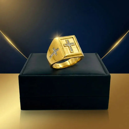 Anillo Religioso en rodio con acabado brillante, opción dorada o plateada y diseño espiritual, ideal para uso diario, regalo y ocasiones especiales.
