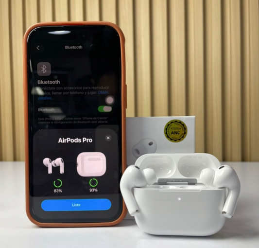 Audífonos inalámbricos TWS In Ear con conexión Bluetooth, estuche de carga compacto, almohadillas de silicona desmontables e indicador LED frontal.