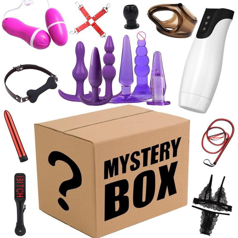 Caja misteriosa para adultos con 3 productos sorpresa aleatorios del catálogo sexshop. Puede incluir accesorios, cosmética íntima y artículos de bienestar adulto.