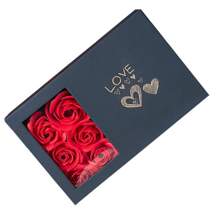 Caja de regalo elegante con rosas decorativas tipo jabón. Ideal para detalles románticos, aniversarios y fechas especiales. Lista para entregar.