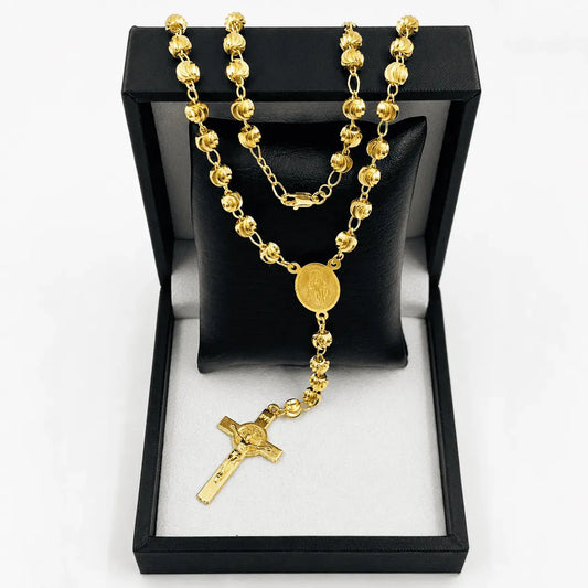 Camándula dorada diamantada con crucifijo y detalles religiosos, ideal para oración, uso personal y regalos de fe en ocasiones especiales.