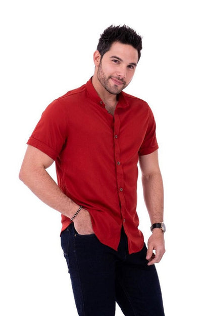 Camisa para hombre cuello Neru en seda fría, talla única adaptable de S a XL. Diseño elegante y fresco con envío rápido en Colombia.