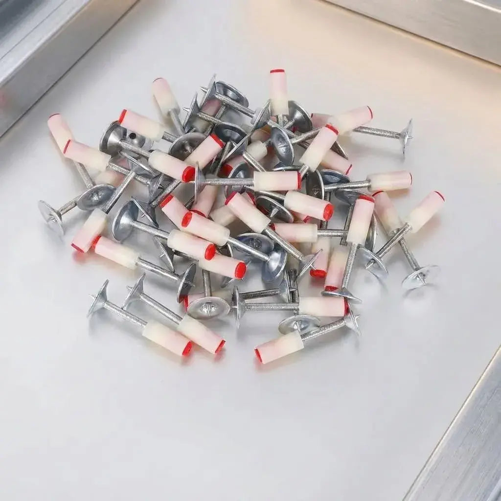 Clavos de 25 mm para pistola Mini Tool en paquete de 100 unidades. Fabricados en acero de aleación para concreto, instalación, renovación y carpintería
