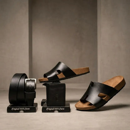 Combo premium para hombre con sandalias en cuero encerado, correa en cuero y billetera tres partes. Elegante, cómodo y funcional para uso diario o regalo.