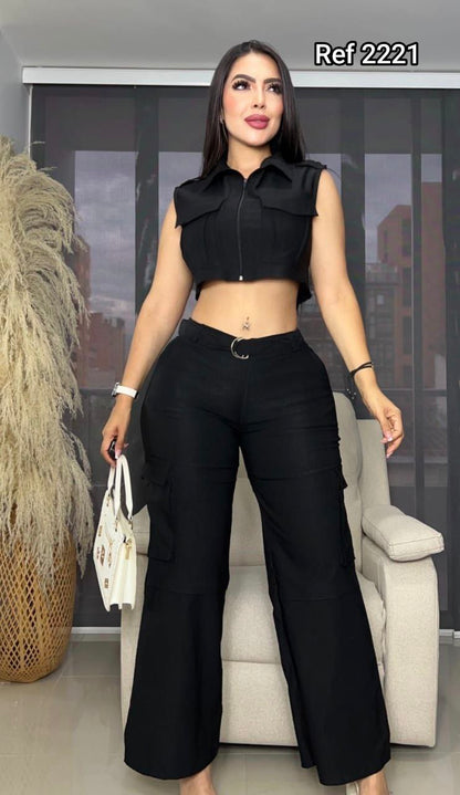 Compra conjunto chaleco y pantalón en bengalina licrada, talla única ajustable a S, M y L. Moda femenina moderna con envío rápido en Colombia.