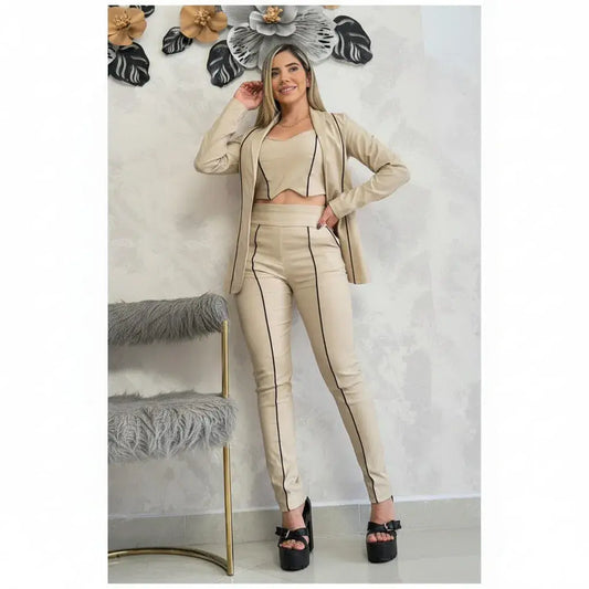 Conjunto formal femenino 3 piezas en bengalina licrada, talla única adaptable a 6, 8 y 10. Diseño elegante con envío rápido en Colombia.