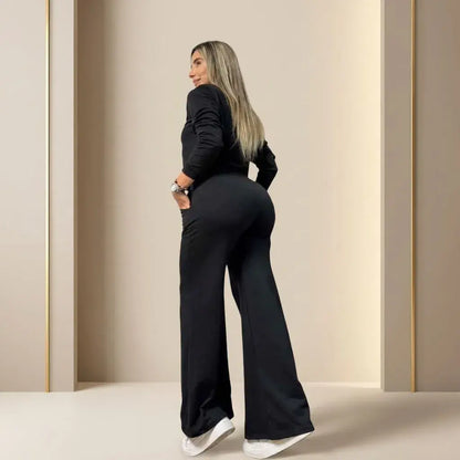Conjunto  femenino London Ref. 2355 en tela burda con pantalón bota campana. Disponible en tallas S/M y L/XL según inventario.