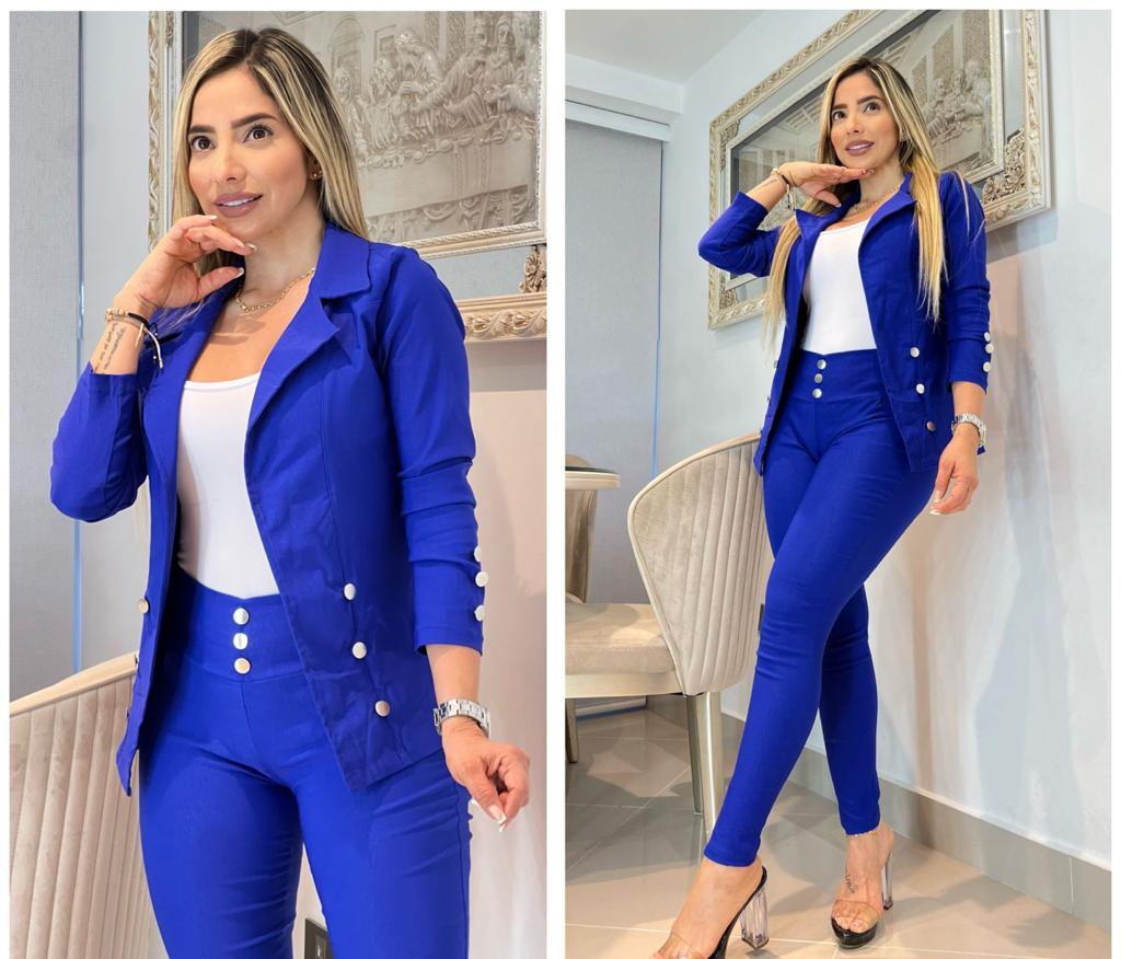 Conjunto femenino 3 piezas en bengalina licrada, talla única adaptable a 6, 8 y 10. Diseño moderno, cómodo y disponible para envío rápido en Colombia.