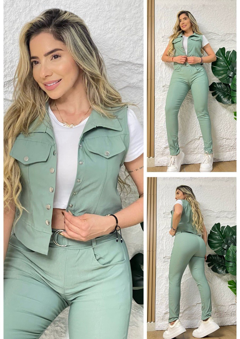 Conjunto femenino de tres piezas en bengalina licrada, talla única adaptable a S, M y L. Moda colombiana cómoda, moderna y lista para envío rápido.