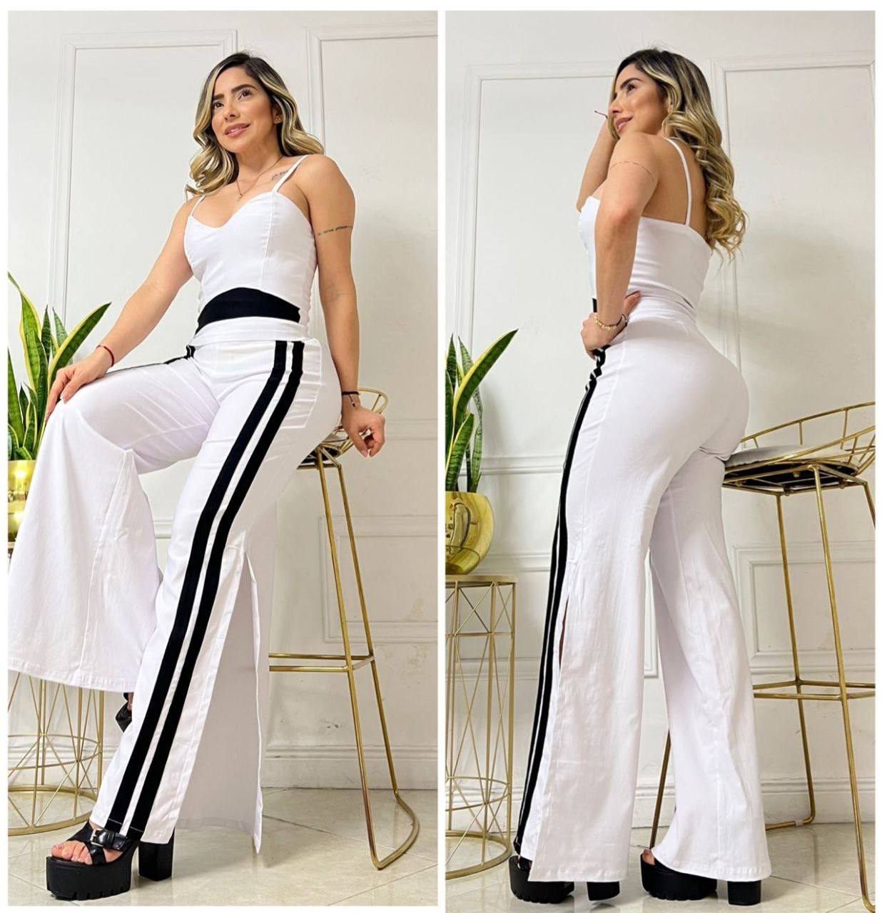 Conjunto femenino beisbolero de 2 piezas en bengalina licrada, talla única adaptable a 6, 8 y 10. Diseño moderno con envío rápido en Colombia.