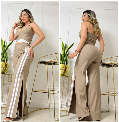 Conjunto femenino beisbolero de 2 piezas en bengalina licrada, talla única adaptable a 6, 8 y 10. Diseño moderno con envío rápido en Colombia.