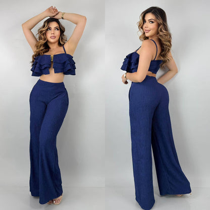 Compra conjunto mujer blusa y pantalón cómodo y elegante en Colombia. Outfit completo listo en minutos. Disponible en varias tallas