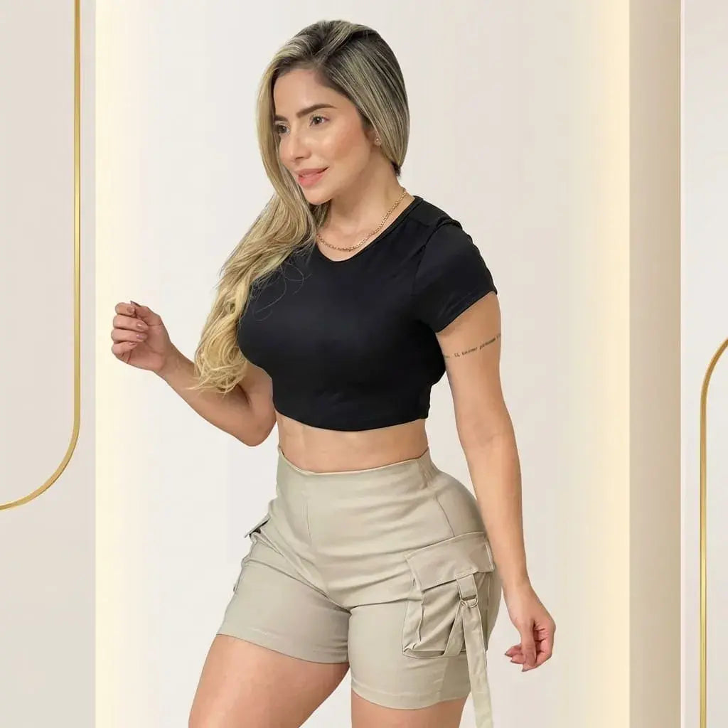 Compra conjunto short y camiseta en bengalina licrada para mujer, talla única ajustable a 6, 8 y 10. Moda femenina colombiana con excelente calidad y envío rápido.