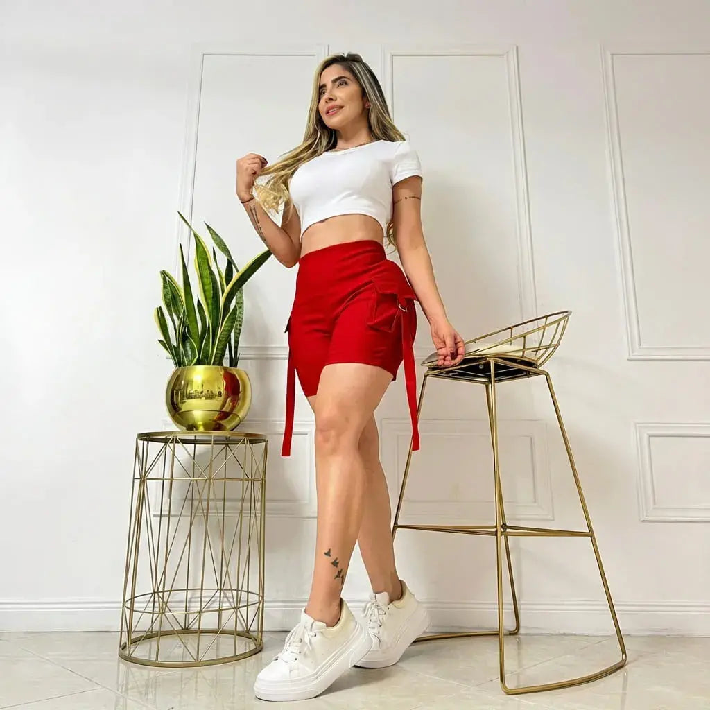 Compra conjunto short y camiseta en bengalina licrada para mujer, talla única ajustable a 6, 8 y 10. Moda femenina colombiana con excelente calidad y envío rápido.