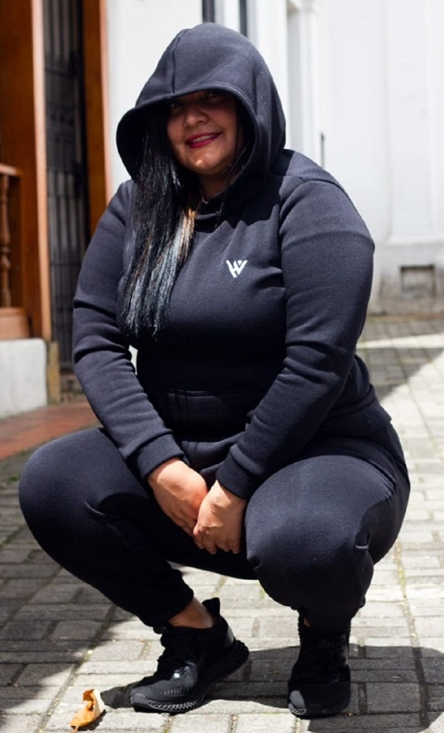 Conjunto de sudadera plus size en algodón perchado, tallas XL y XXL. Cómodo, abrigador y con envío rápido en Colombia.