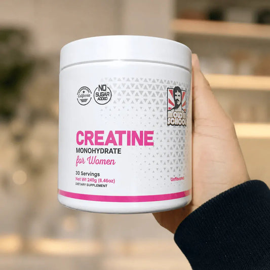 Creatina monohidratada Pro Old School en polvo, suplemento deportivo para apoyar el rendimiento físico, la fuerza muscular y el entrenamiento en gimnasio.