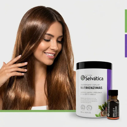 Dúo capilar antifrizz con tratamiento y ampolleta que hidrata, controla el esponjamiento y deja el cabello suave, brillante y manejable de forma natural.