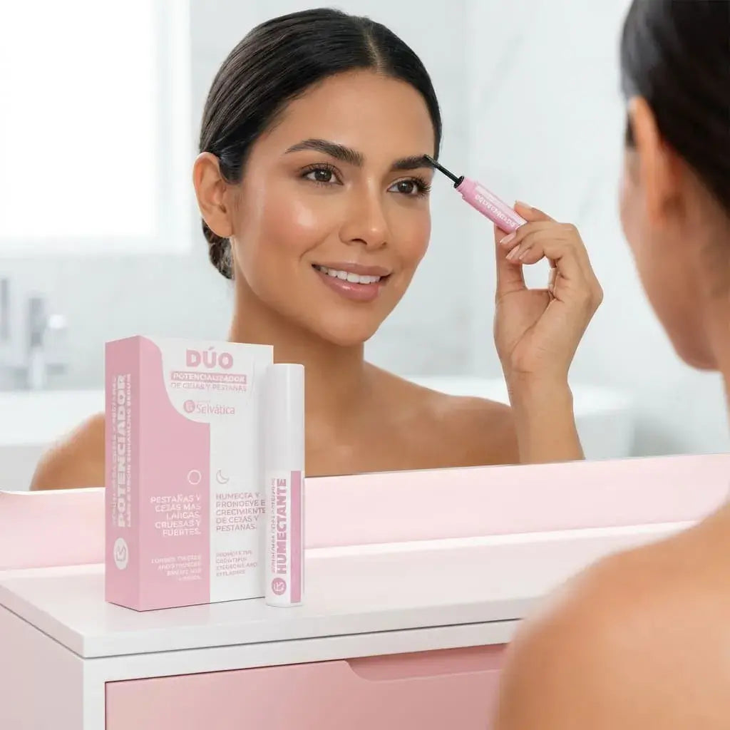 Dúo potenciador para cejas y pestañas con serum nocturno de aceites vegetales y serum diurno con péptidos. Ayuda a mejorar la apariencia, fortaleza y densidad con uso constante. Ideal para rutina diaria.