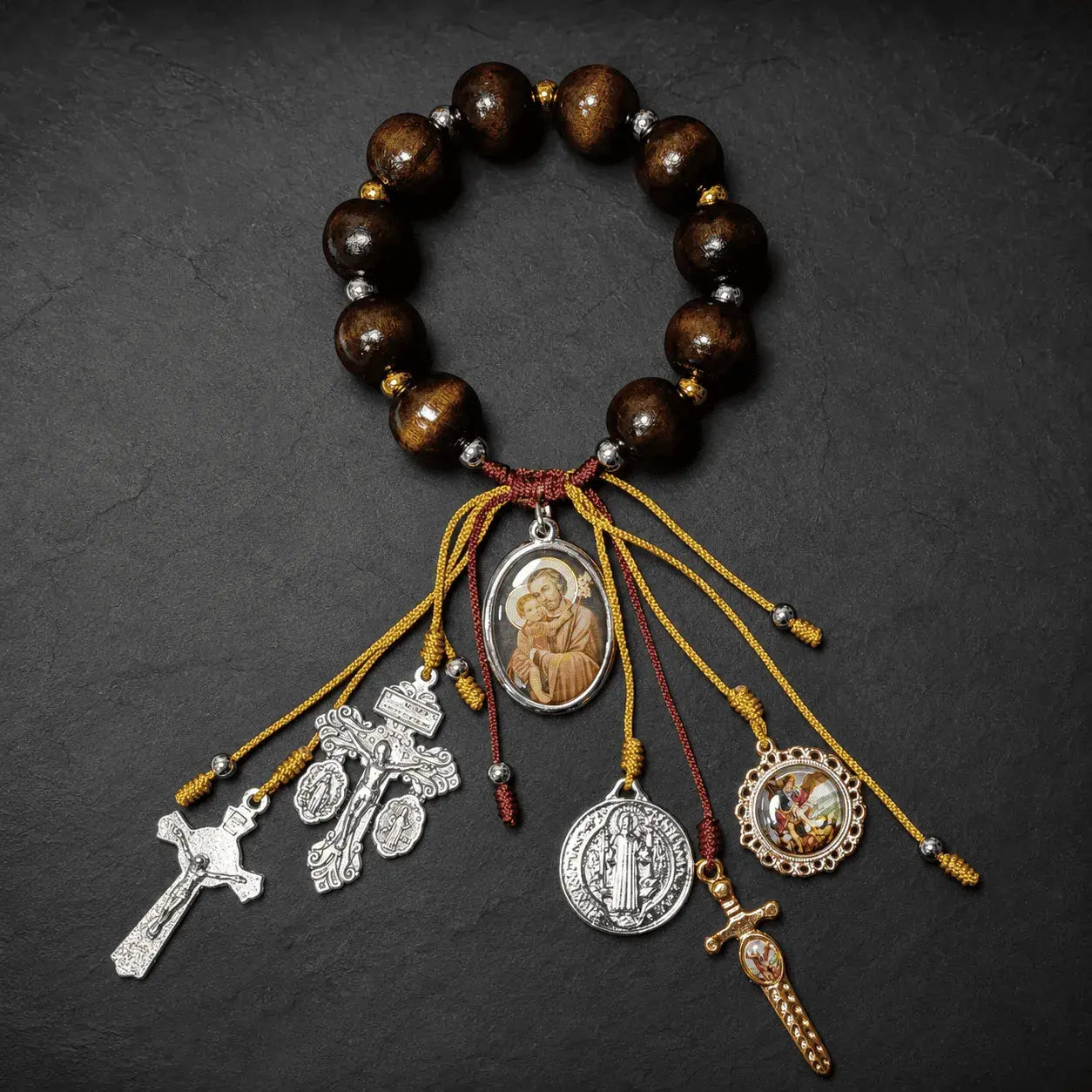 Compra decenario grande de santos católico, ideal para oración diaria, fortalecimiento de la fe y acompañamiento espiritual.