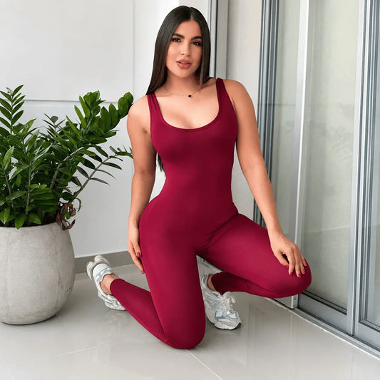 Enterizo largo esqueleto Auge para mujer, talla única adaptable de S a L, en tela suave, fresca y elástica. Ideal para uso diario, descanso y looks casuales.