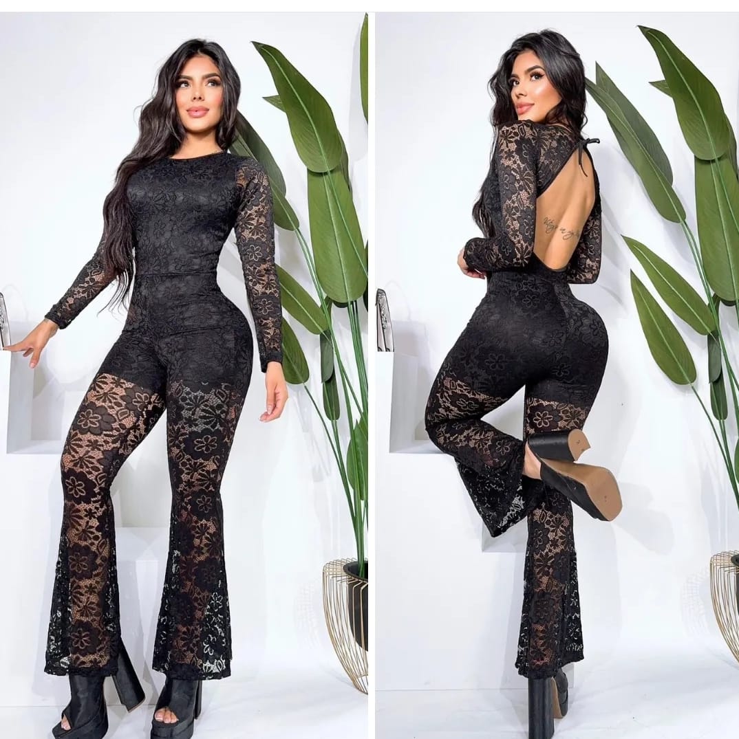 Compra enterizo para mujer en blonda elástica, ajustado al cuerpo con horma perfecta, disponible en tallas XS a XL y colores elegantes.