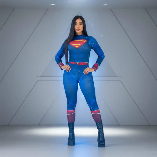 Compra enterizo de superheroína para mujer en rojo, azul y amarillo, manga larga y ajuste slim fit. Disponible en tallas S, M, L y XL para Halloween y cosplay.