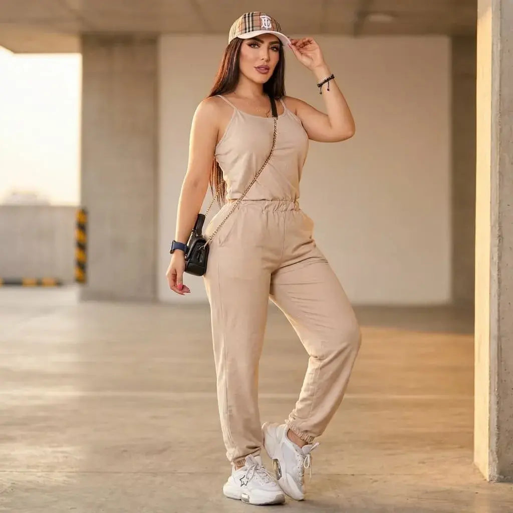 Enterizo para mujer en algodón talla única adaptable de la 8 a la 14. Cómodo, fresco y disponible en variedad de colores y estilos para looks casuales.
