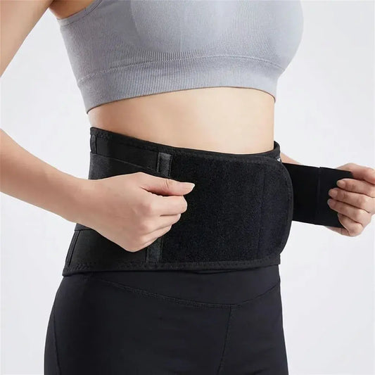 Faja lumbar ajustable con soporte magnético, ligera y transpirable. Ideal para brindar estabilidad en la zona baja de la espalda.