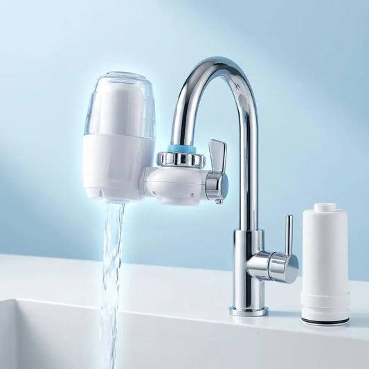 Combo filtro de agua para grifo con repuesto incluido. Fácil instalación y práctico para mejorar la calidad del agua en casa.