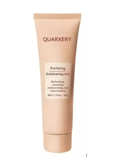 Gel exfoliante facial Quarxery que ayuda a limpiar la piel, remover impurezas y mejorar la suavidad y apariencia del rostro.