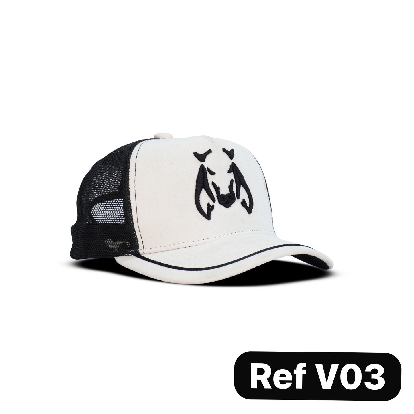 Gorras agropecuarias tipo trucker con malla trasera y cierre snapback ajustable. Frescas, resistentes y perfectas para trabajo en campo o uso diario.