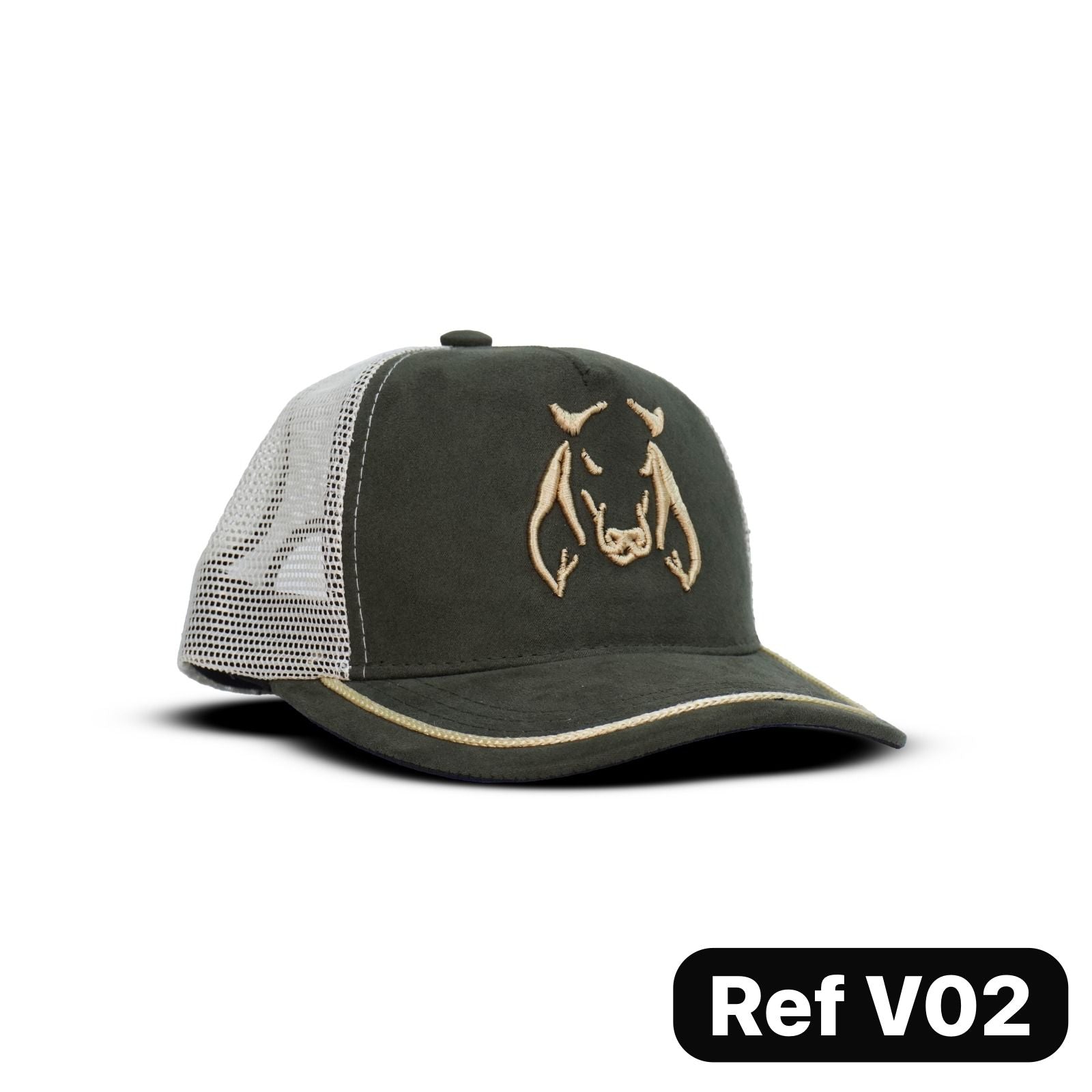 Gorras agropecuarias tipo trucker con malla trasera y cierre snapback ajustable. Frescas, resistentes y perfectas para trabajo en campo o uso diario.