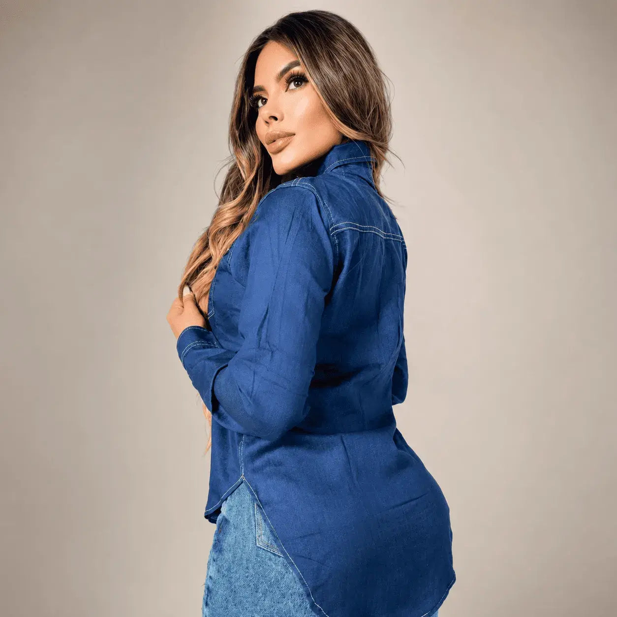Compra jean para mujer en bengalina licrada stretch, cómodo y flexible, disponible en tallas S a XXXL con ajuste perfecto.