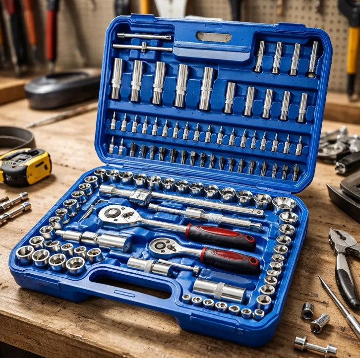 Juego de copas y herramientas mecánicas con ratchets, extensores, puntas Torx, copas para bujía y medidas milimétricas para carro, moto y taller.