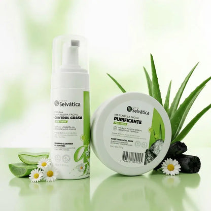 Kit facial para adolescentes con piel grasa. Incluye limpiador y mascarilla purificante que ayudan a controlar imperfecciones y promover una rutina de cuidado facial diaria. Ideal para piel joven.