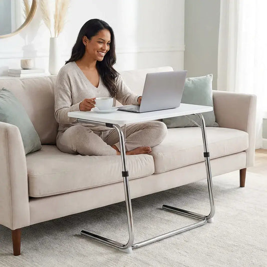 Mesa ajustable plegable con altura regulable de 54 a 76 cm. Ideal para estudio, trabajo o uso en casa. Fácil de armar y almacenar.