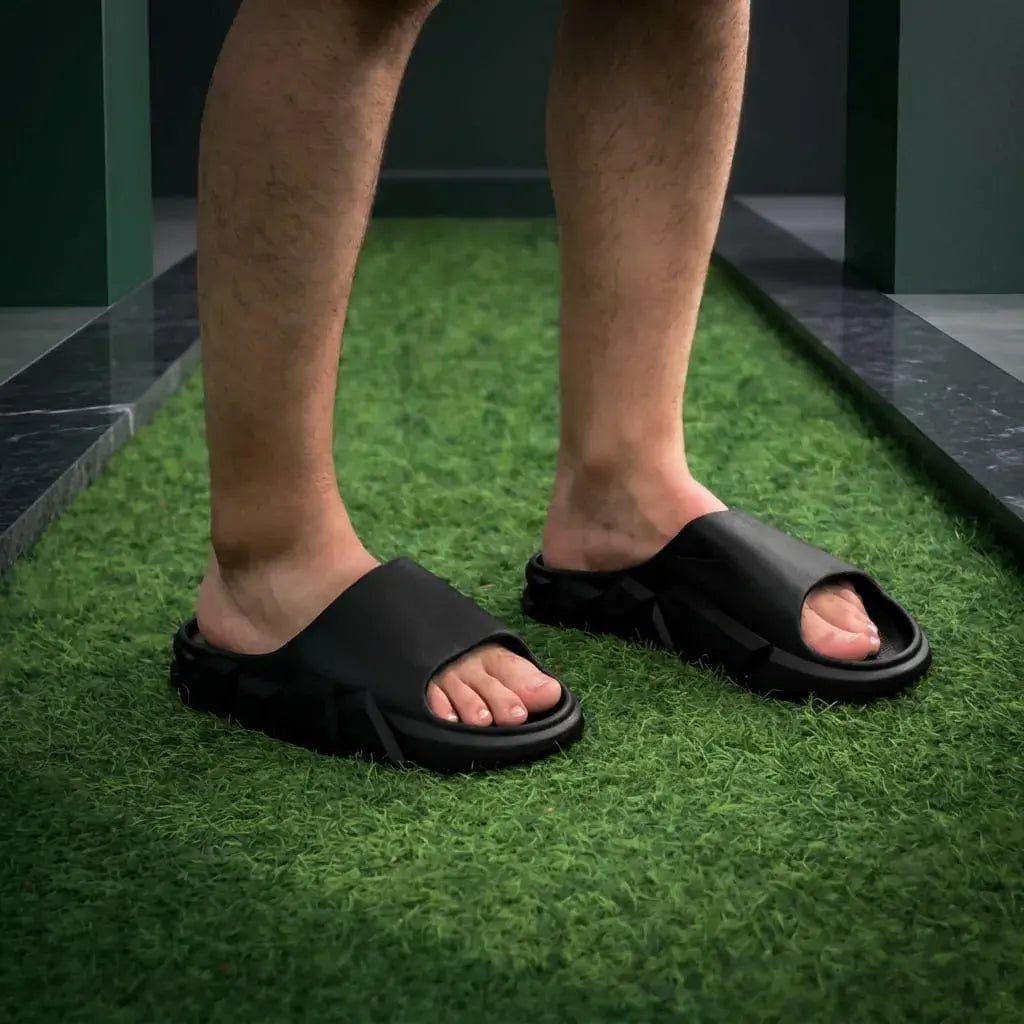Pantuflas Urbanas Unisex EVA para uso diario. Calzado liviano, cómodo y deportivo en polipropileno con suela EVA suave, ideal para casa y descanso.