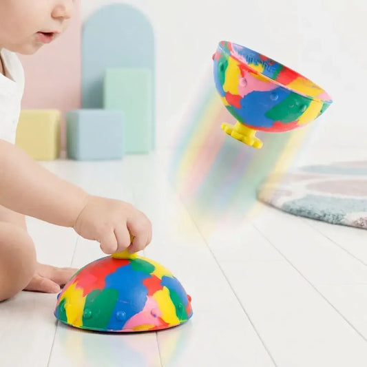Pelota elástica pequeña y resistente con rebote continuo. Juguete sensorial ideal para estimular coordinación y diversión activa.