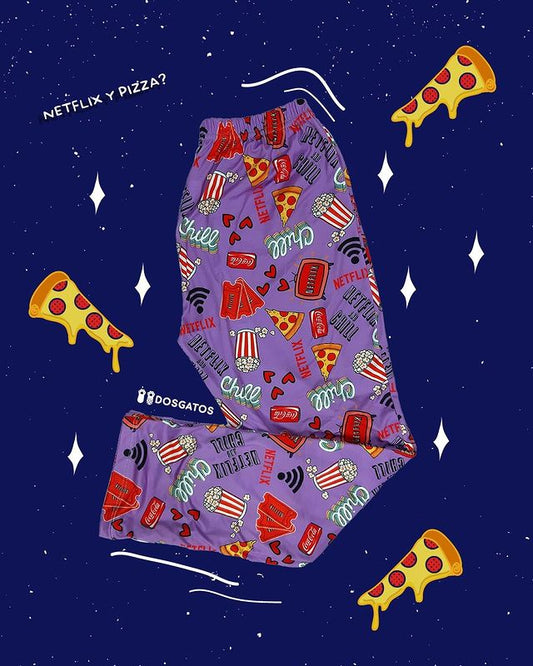 Pijama en tela piel de durazno suave, elástica y cómoda. Disponible en tallas S, M y L, ideal para dormir, descansar y usar en casa.