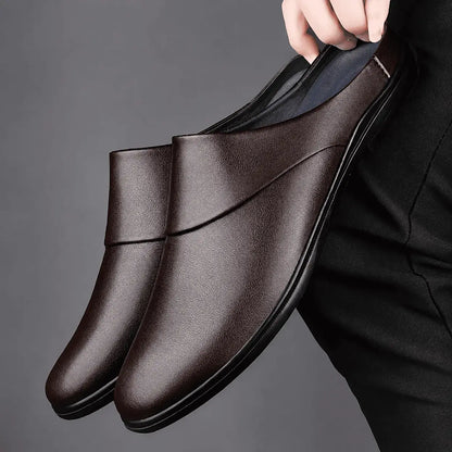 Compra sandalias Ozlo en cuero ecológico con suela EcoGrip antideslizante, cómodas, ligeras y resistentes para uso diario urbano.
