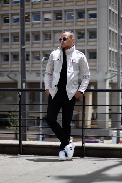 Compra semi gabán formal Grecia en paño suave, disponible en tallas S a XL. Elegancia y abrigo ligero con envío rápido en Colombia.