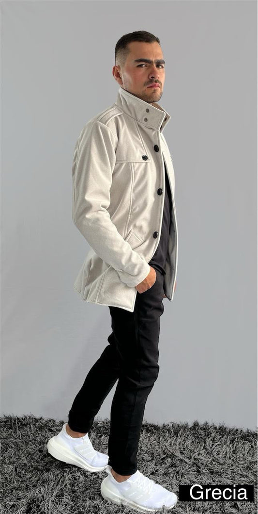 Compra semi gabán formal Grecia en paño suave, disponible en tallas S a XL. Elegancia y abrigo ligero con envío rápido en Colombia.